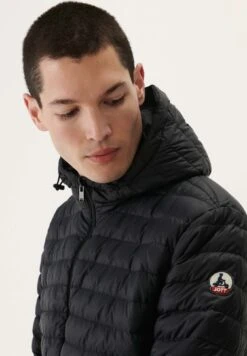 JOTT Bergen - Gewatteerde Jas - Black -JOTT Verkoop 3d074c202bba474d9bb61ea63161a26b