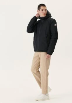 JOTT Bergen - Gewatteerde Jas - Black -JOTT Verkoop ffc6b82c608c457890355459944d6e61